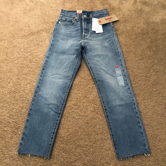 New Levi’s Wedgie high rise jeans in Rough Tide 24 - Picture 3 of 8